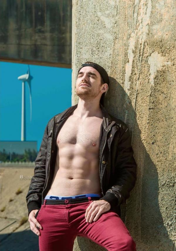 Whoseman-5-補教型男外師-Maxime